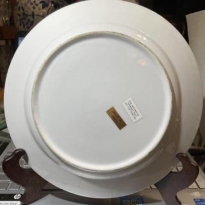 Vintage Rose Medallion 9.75" Diameter Plate Made in China with Wooden Plate Stand in Good Condition.