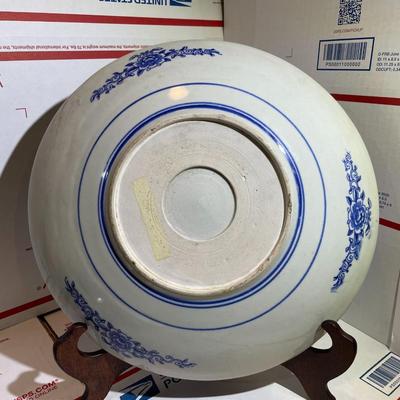 Early Japanese Edo Period 11.5" Stoneware Figural Plate in Good Preowned Condition.