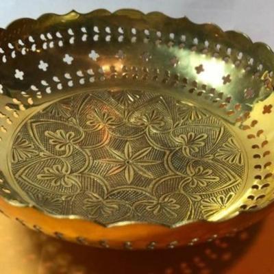 Vintage Solid Brass Filigree 9.75" Diameter Fruit Pedestal Bowl in VG Condition as Pictured.