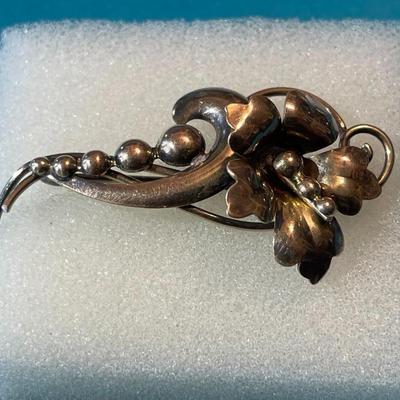 Vintage "A & Z" Dainty 1/20 12K Gold Filled on Silver Flower Pin in Good Preowned Condition.