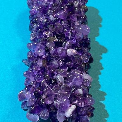 Large/Wide 1-1/2" Amethyst Bead Stretch Bracelet in VG Preowned Condition.