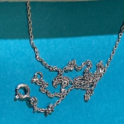 Vintage Dainty Sterling Silver 18" Crystal Necklace in VG Preowned Condition.