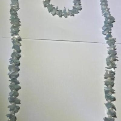 VINTAGE 46" Fashion Sky Blue Color Shell & Pearl Necklace in VG Preowned Condition.