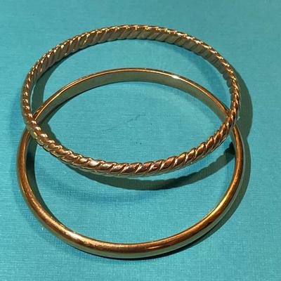 Vintage Bronze & Brass Bangle Bracelets in VG Preowned Condition as Pictured.