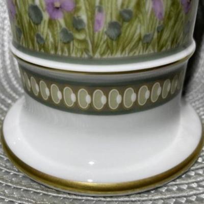 VTG Kaiser Germany Fontana 8" Porcelain Vase #59 Signed by K.Nossek Designer in VG Preowned Condition.