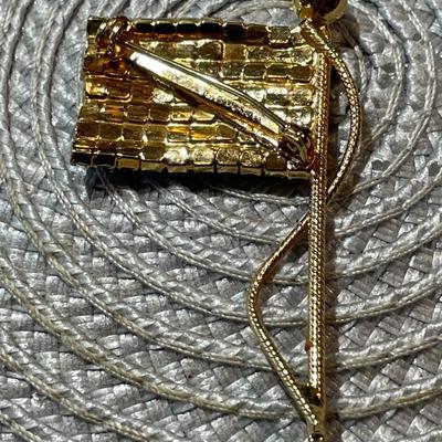 Vintage Fashion U.S. Flag Pin/Brooch 2"+ Tall in VG Preowned Condition as Pictured.