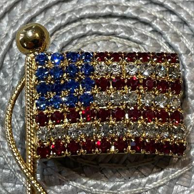 Vintage Fashion U.S. Flag Pin/Brooch 2"+ Tall in VG Preowned Condition as Pictured.