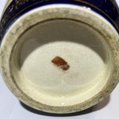 Scarce Japanese Cobalt-Ground Meiji Period (1868-1912) Satsuma Signed Base Vase w/2 Panels 7" Tall in VG Preowned Condition.