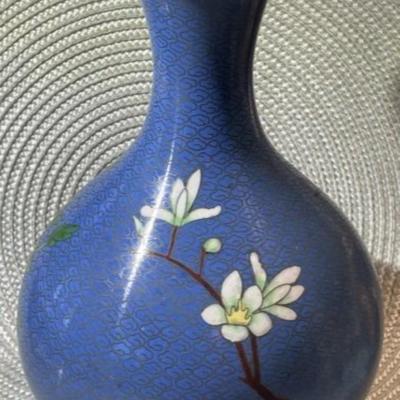 Gorgeous Chinese Cloisonne Blue Floral & Bird Enamel Vase 9" Tall in VG Preowned Condition.