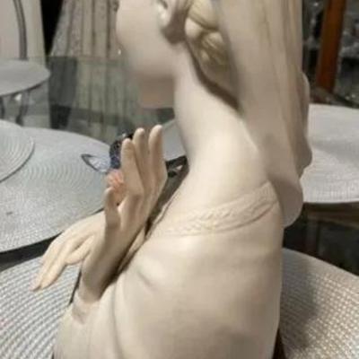 Vintage Cybis Porcelain "Madonna with Bird" 1956/57 on a Base - 11" Tall in VG Preowned Condition.