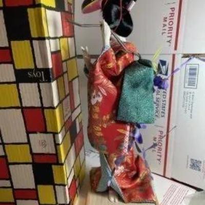 Vintage Scarce Yoshitoku Japanese Doll 18" Tall, Bought in Tokyo in c1980 w/Original Box in VG Condition.