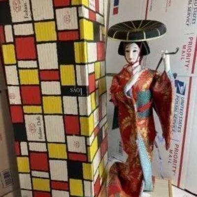 Vintage Scarce Yoshitoku Japanese Doll 18" Tall, Bought in Tokyo in c1980 w/Original Box in VG Condition.