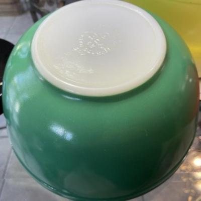 3 VINTAGE Pyrex "Primary Colors Set" aka "400 Series" Nesting Bowls Milk Glass in Fair-Good Preowned Condition.