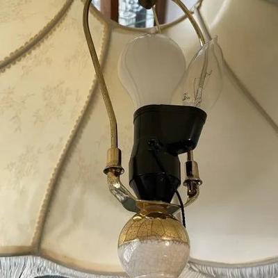 Fantastic Condition Japanese/Asian (Kutani?) Ginger Jar Lamp & Shade 27" Tall w/Shade in VG Preowned Condition.