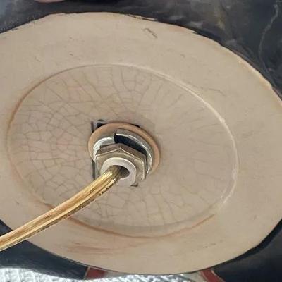 Fantastic Condition Japanese/Asian (Kutani?) Ginger Jar Lamp & Shade 27" Tall w/Shade in VG Preowned Condition.