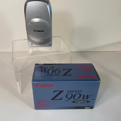 Lot 19. Canon SureShot 35mm Film Camera