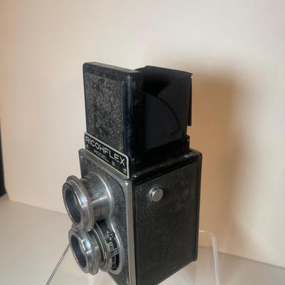 Lot 20. Vintage RicohFlex Camera
