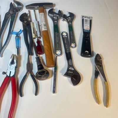Lot 29. Assorted Hand Tools