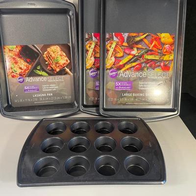 Lot 88 Bakeware Set - New