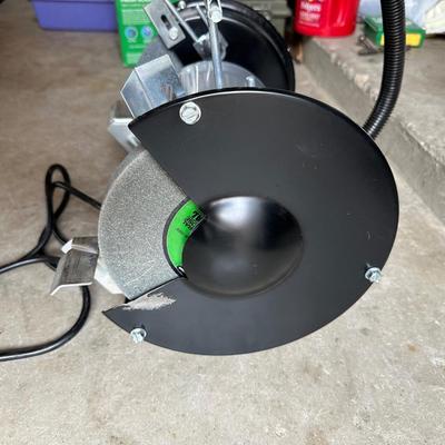 8" BENCH GRINDER W/LIGHT