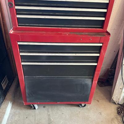 2 PIECE CRAFTSMAN TOOL CHEST ON CASTERS