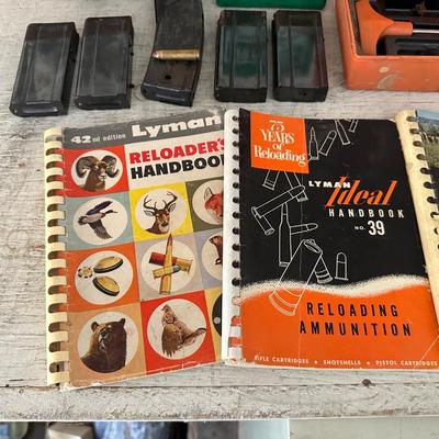 RELOADING EQUIPMENT AND BOOKS, MAGAZINES & GUN CLEANING KIT