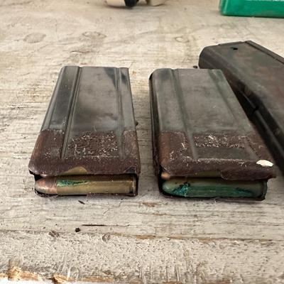 RELOADING EQUIPMENT AND BOOKS, MAGAZINES & GUN CLEANING KIT