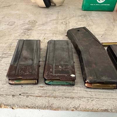 RELOADING EQUIPMENT AND BOOKS, MAGAZINES & GUN CLEANING KIT