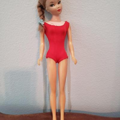 1962 Uneeda Miss Suzette Doll