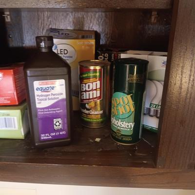 HOUSEHOLD CLEANING SUPPLIES