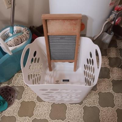 OLD WASHBOARD & FLOOR CLEANING TOOLS