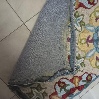 HAND TUFTED WOOL RUG AND LATCH HOOK RUG