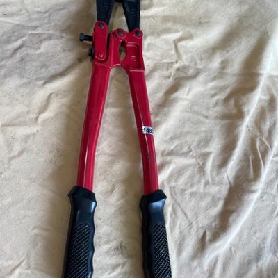 Bolt cutters