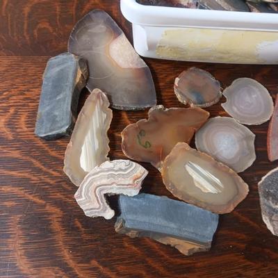 SLICED AGATES AND GEODES