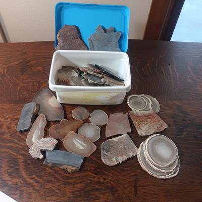 SLICED AGATES AND GEODES