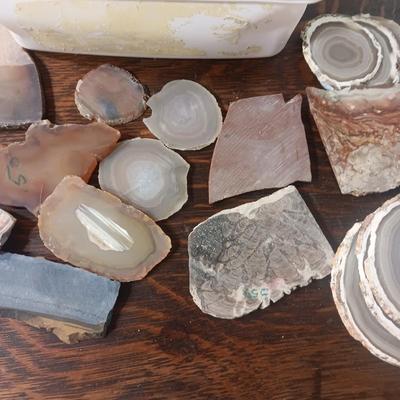SLICED AGATES AND GEODES