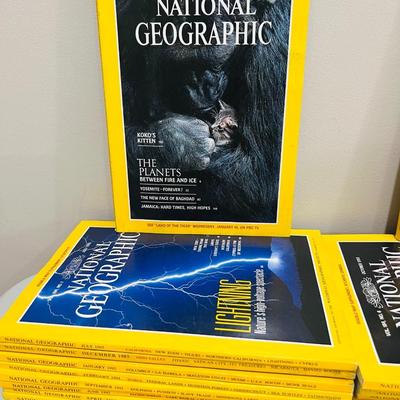80s & 90s National Geographic Magazines Lot Of 45