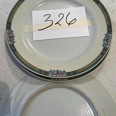 3 Kikusi Dinner Plates With Designed Edges - Made In Japan