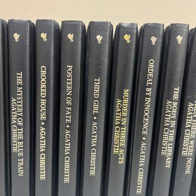 AGATHA CHRISTIE Mystery Collection Lot of 17
