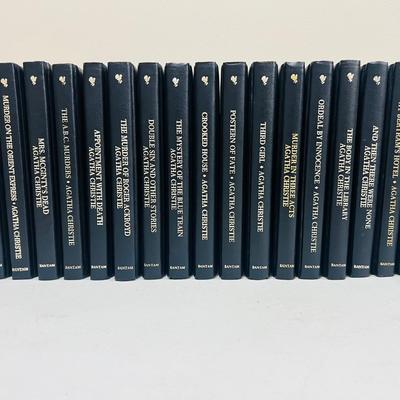 AGATHA CHRISTIE Mystery Collection Lot of 17