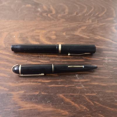 SHEAFFER'S FOUNTAIN PEN, EVERSHARP PENCIL, KARESS COMPACT, 2 COINS