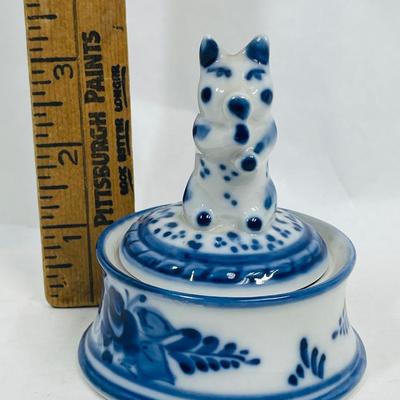 Russian Porcelain Lidded Trinket box Delft Blue & White Pig Figurine on top