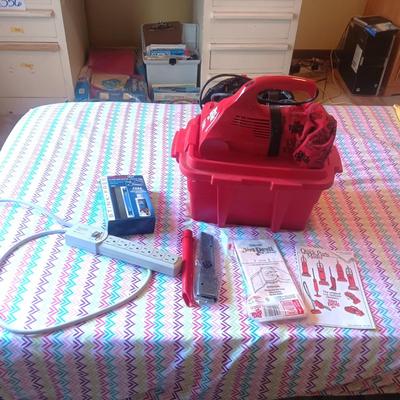 DIRT DEVIL ULTRA HAND VACUUM, STINK FINDER LIGHT