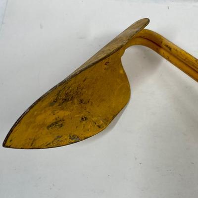 Ergonomic Garden Trowel