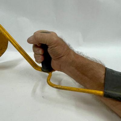 Ergonomic Garden Trowel