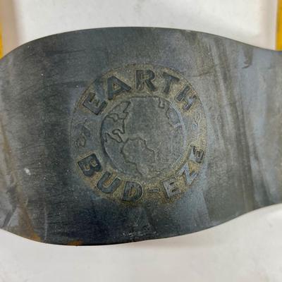 Ergonomic Garden Trowel