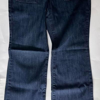 Brand New with Tags Style & Co Flare Jeans, Size 6 Petite