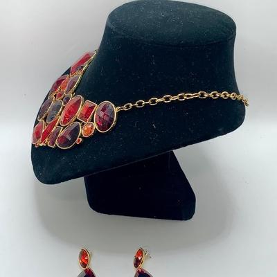 Joan Rivers Faceted Bib necklace and earring set
