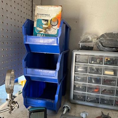 HARDWARE, ORGANIZERS, HEAT RESISTENT GLOVES AND MORE