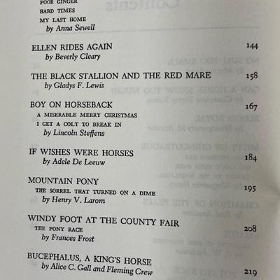 The Best Book of Horse Stories - Vintage Hardback Book